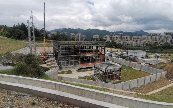 美牛股 战高温 全力推进电力工程建设